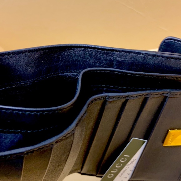 Vintage G Continental Continental Wallet - Picture 9 of 12